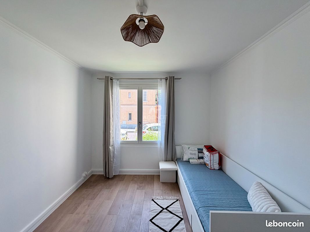 Appartement à louer, 18m², Versailles