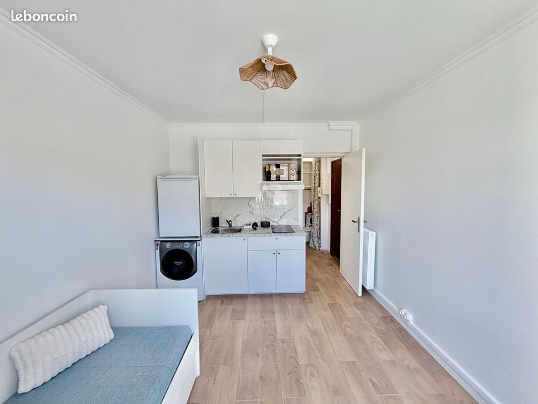 Appartement à louer, 18m², Versailles