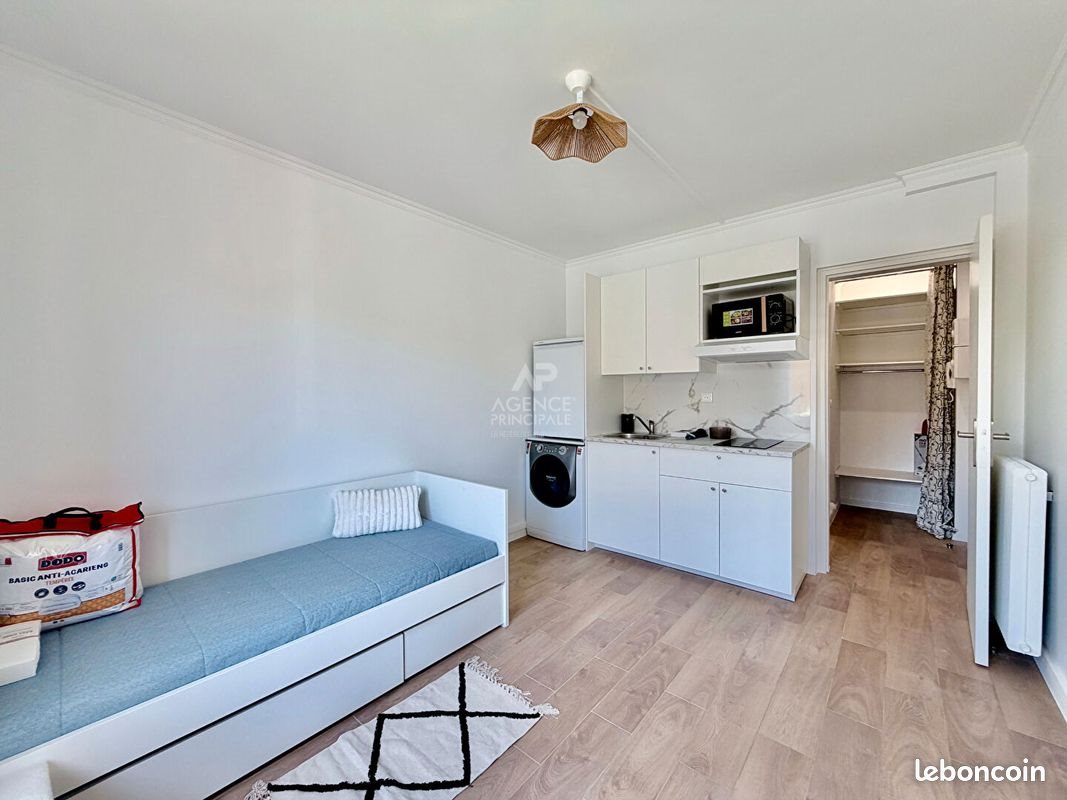 Appartement à louer, 18m², Versailles