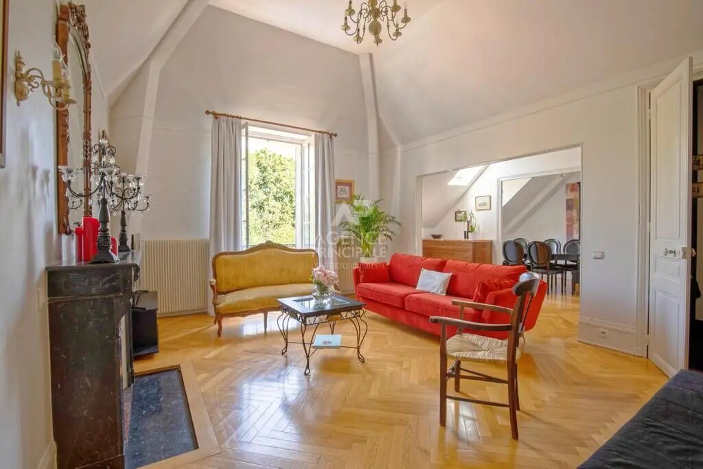 Appartement à louer, 97m², Versailles