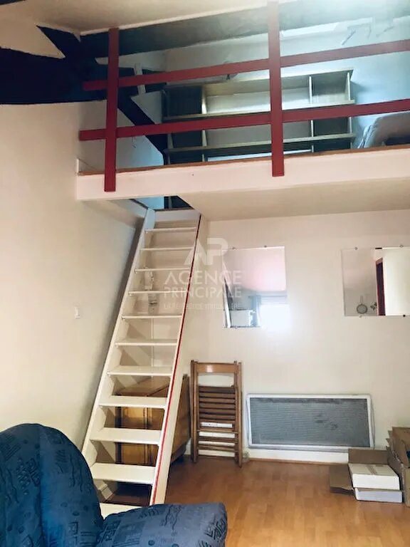Appartement à louer, 17m², Versailles
