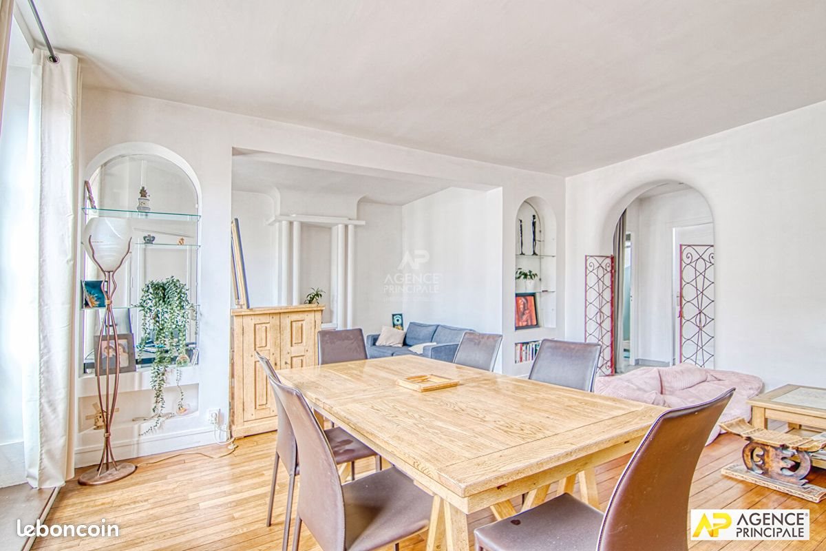 Appartement à louer, 97m², Versailles