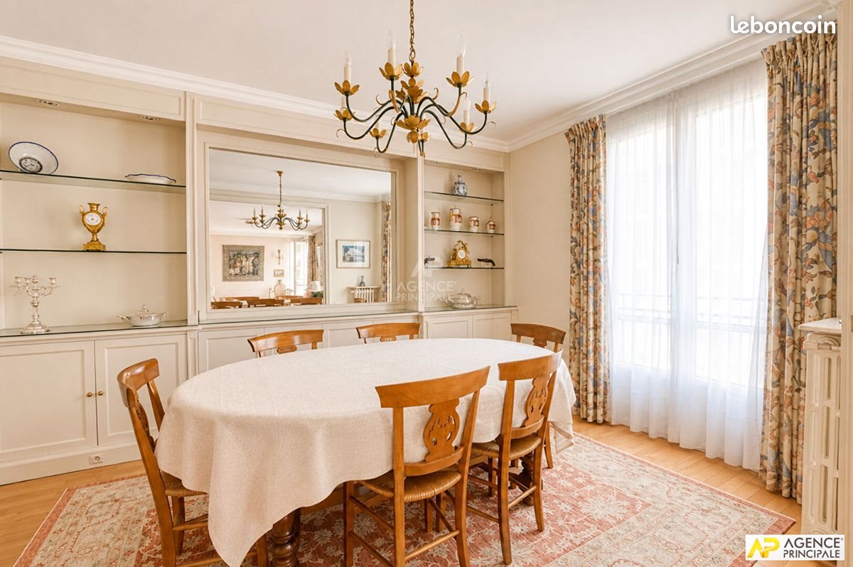 Appartement à vendre, 121m², Versailles