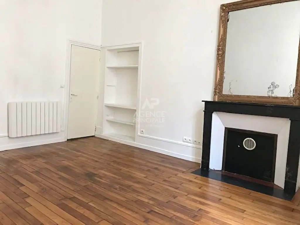 Appartement à louer, 27m², Versailles