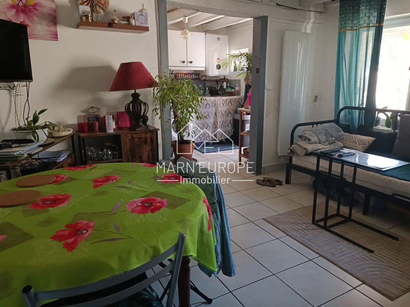 Maison à vendre, 3m², Esternay