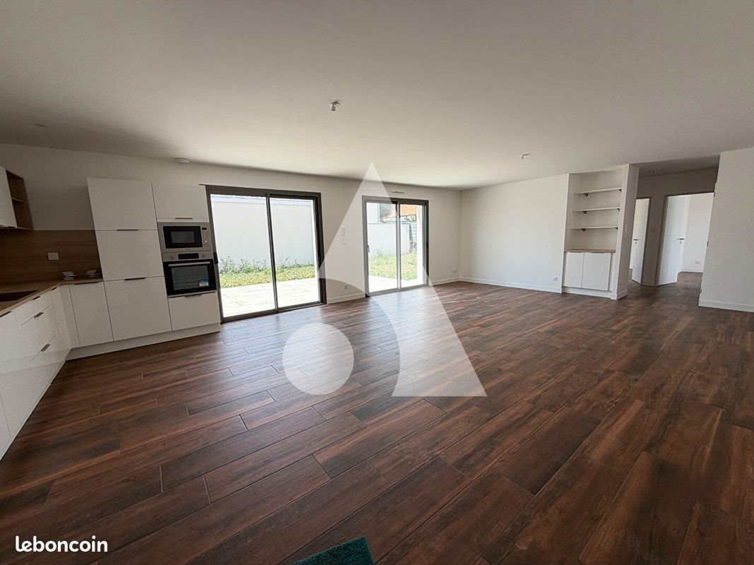 Maison à vendre, 114m², Chauray