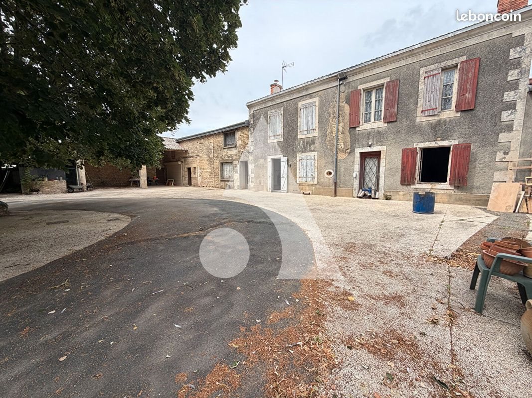 Maison à vendre, 443m², Aiffres