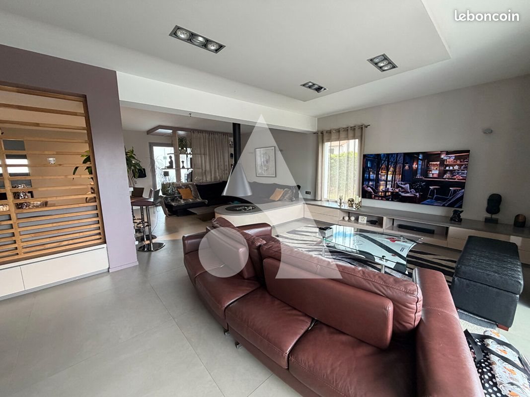Maison à vendre, 186m², Chauray