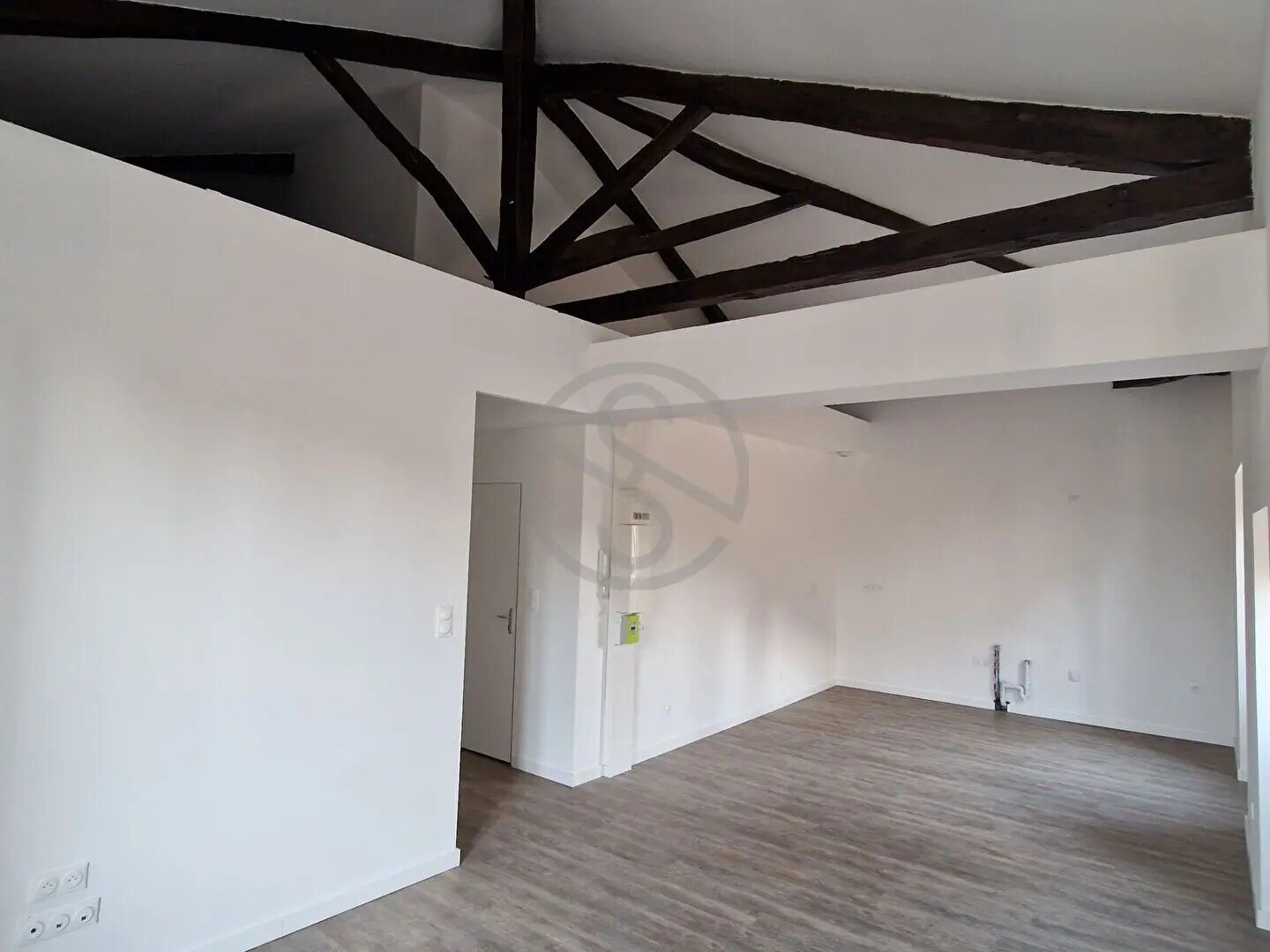 Appartement à vendre, 90m², Saint-Etienne-de-Saint-Geoirs