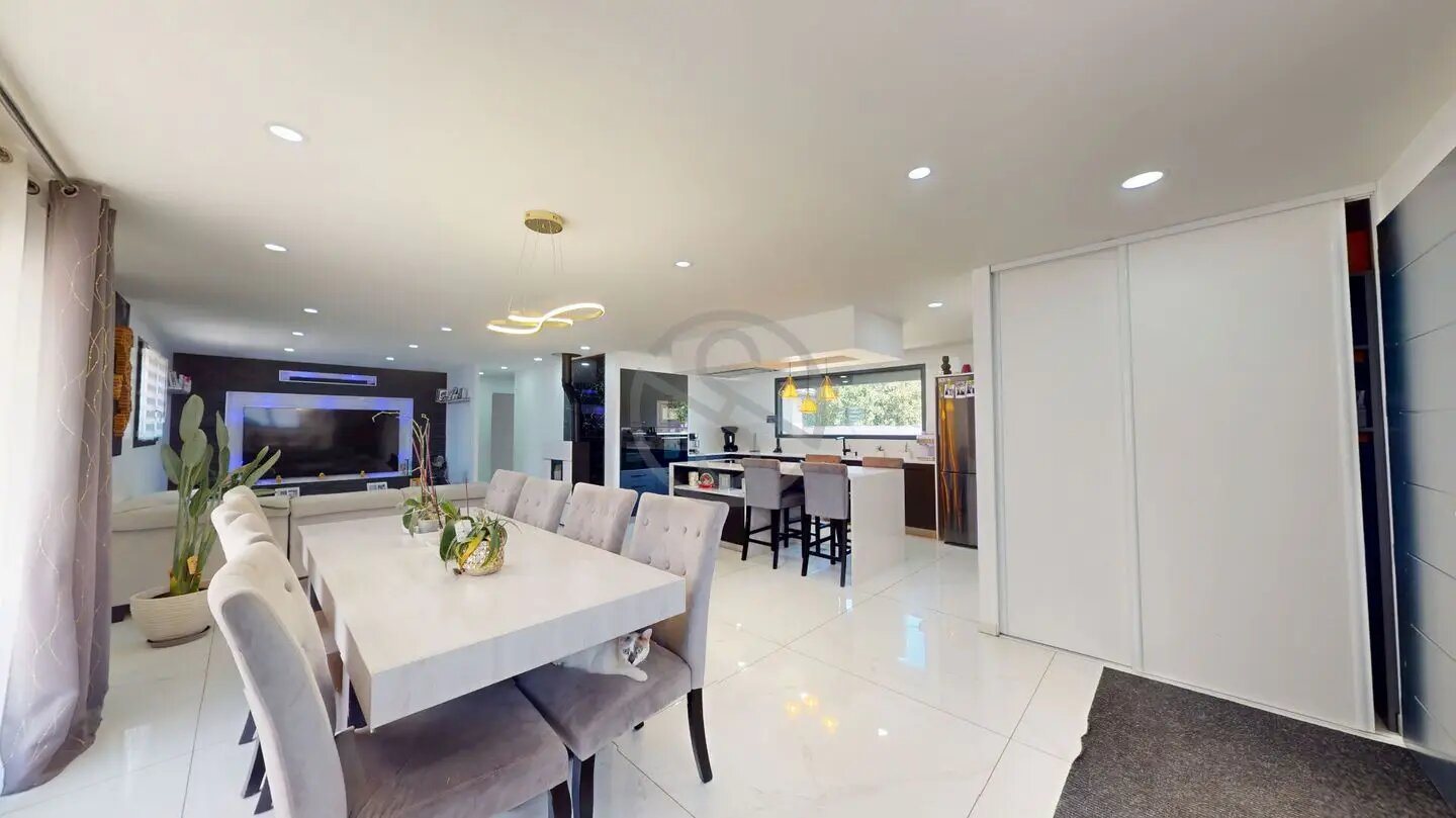 Maison à vendre, 147m², Saint-Siméon-de-Bressieux