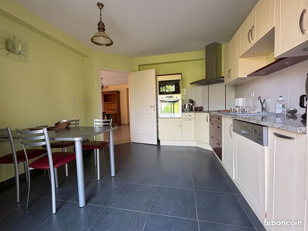 Maison à vendre, 220m², Noyal-sur-Vilaine
