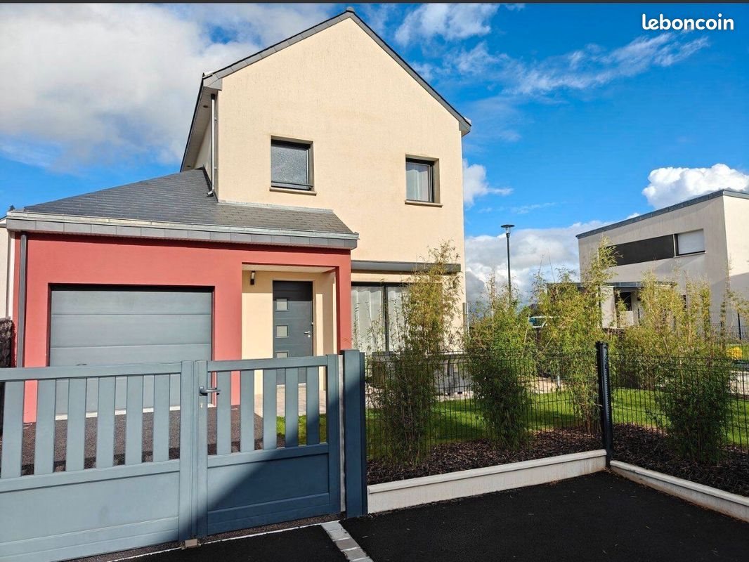 Maison à vendre, 94m², Brécé