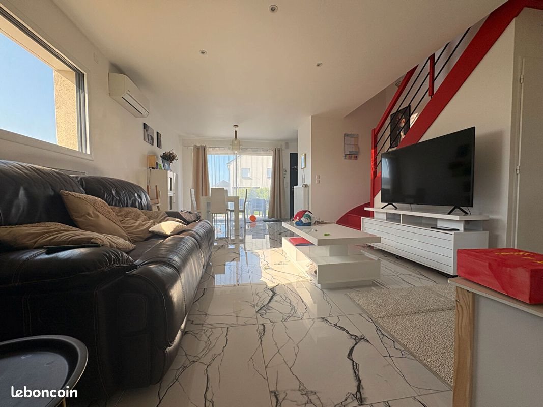 Maison à vendre, 94m², Brécé