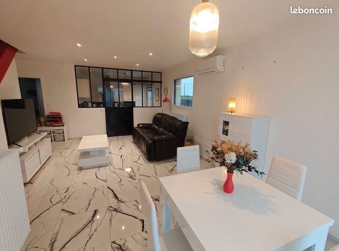 Maison à vendre, 94m², Brécé