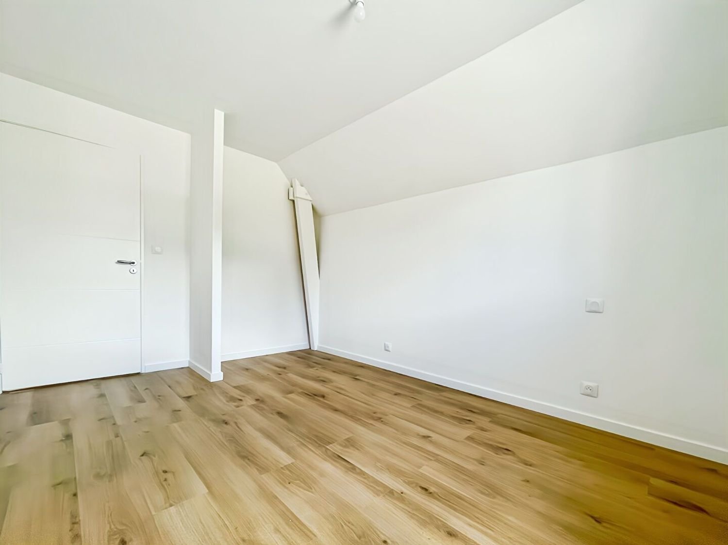 Maison à vendre, 94m², Montreuil-le-Gast