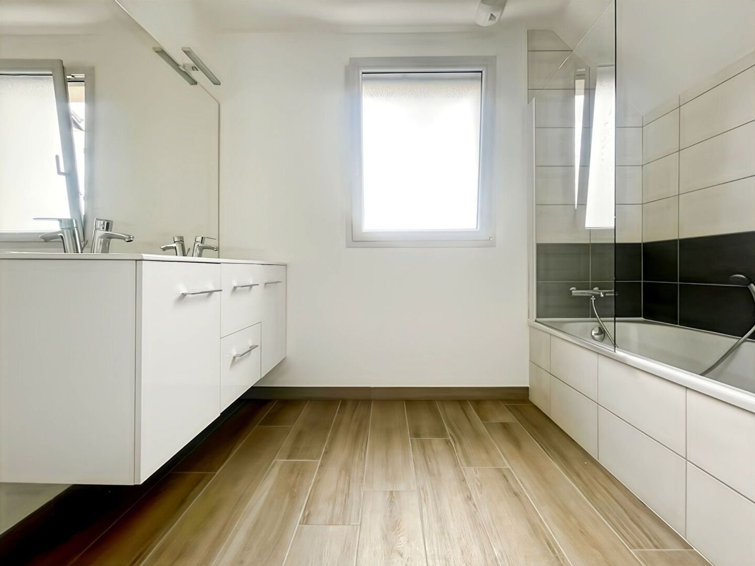 Maison à vendre, 94m², Montreuil-le-Gast