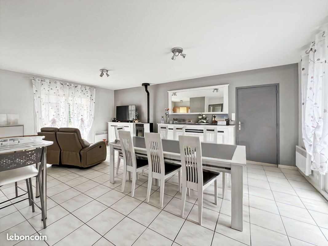 Maison à vendre, 69m², Trémorel