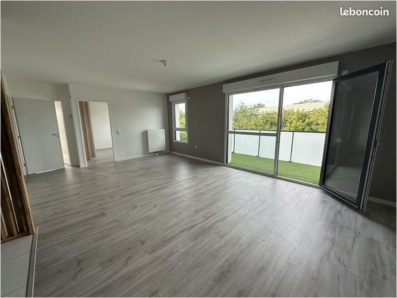 Appartement à louer, 66m², Loos