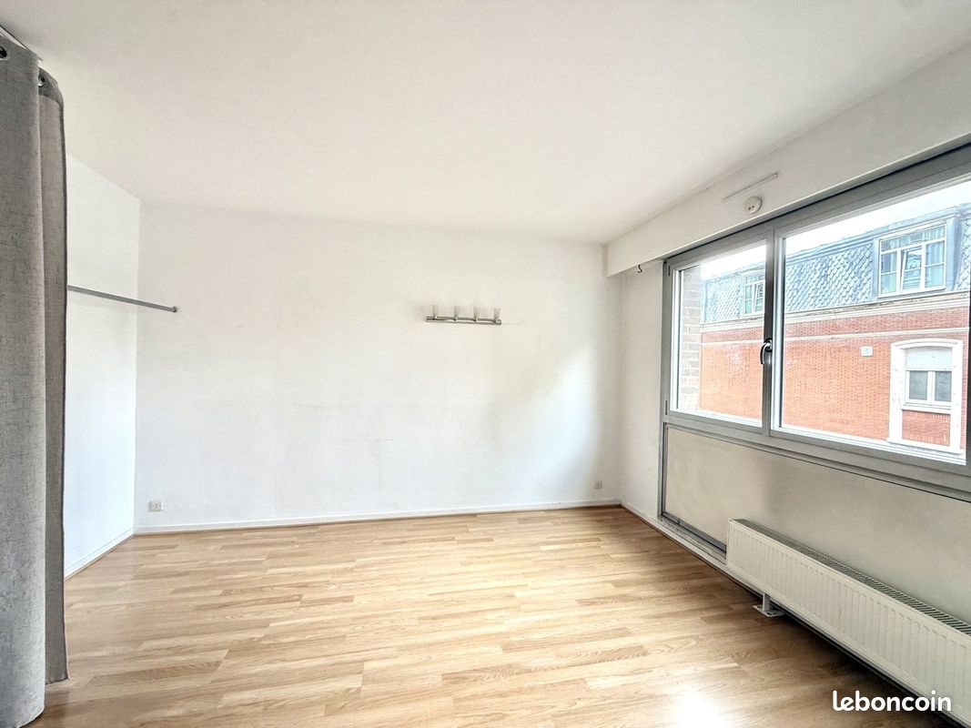 Appartement à vendre, 1m², Lille