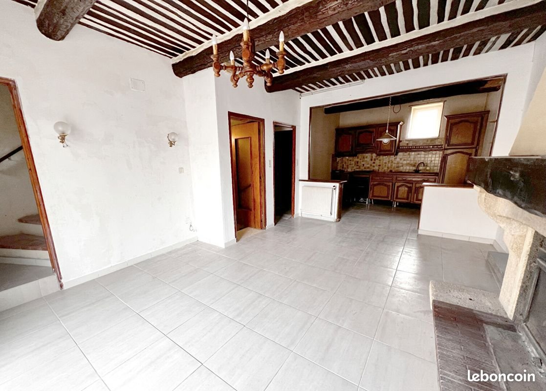 Maison à vendre, 160m², Eyguières