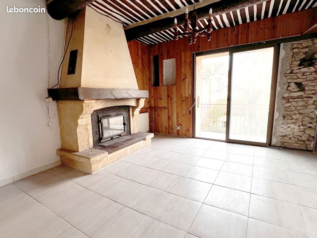 Maison à vendre, 160m², Eyguières