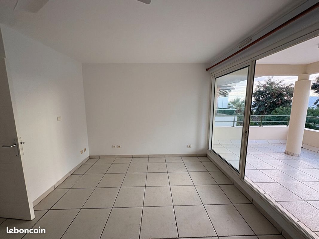 Appartement à louer, 42m², La Saline des Bains