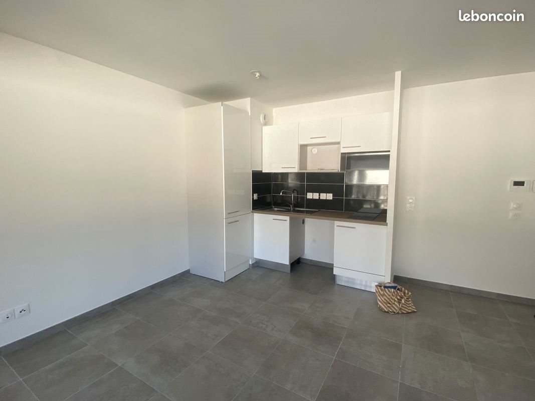 Appartement à louer, 42m², Thyez