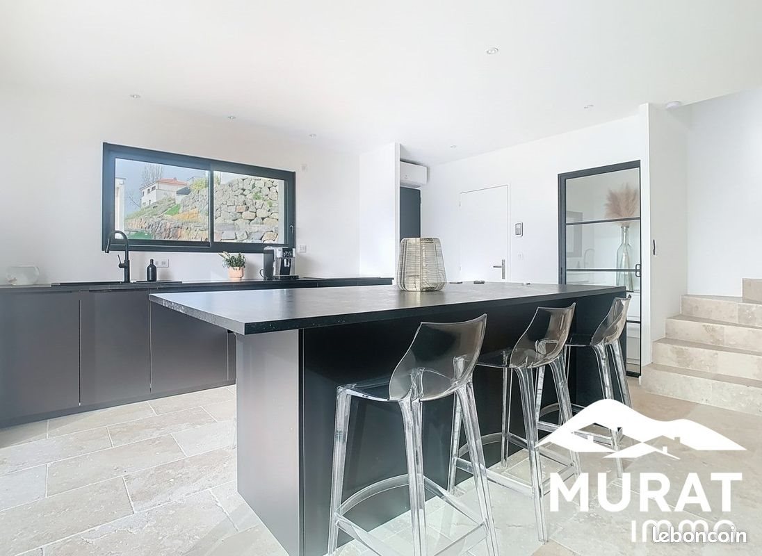 Maison à vendre, 125m², Tallende