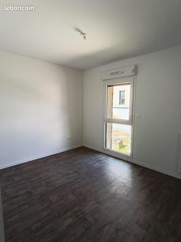 Appartement à louer, 64m², Brécé