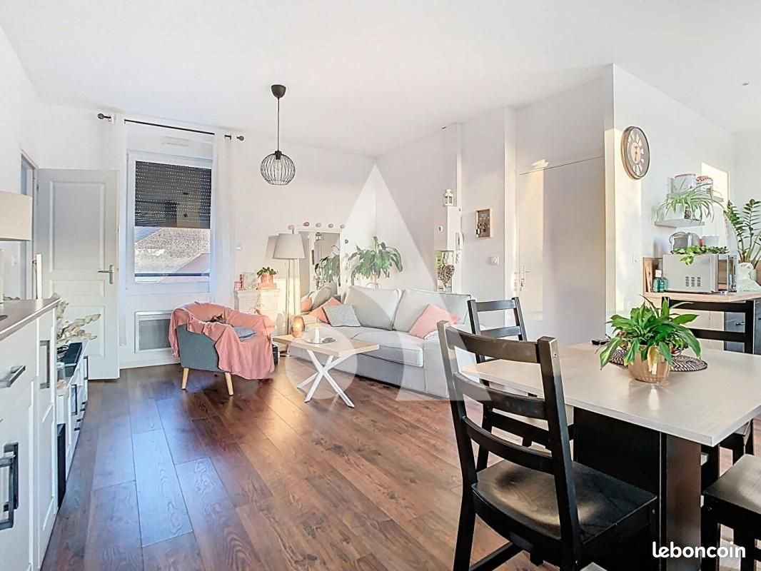 Appartement à louer, 45m², Corbehem