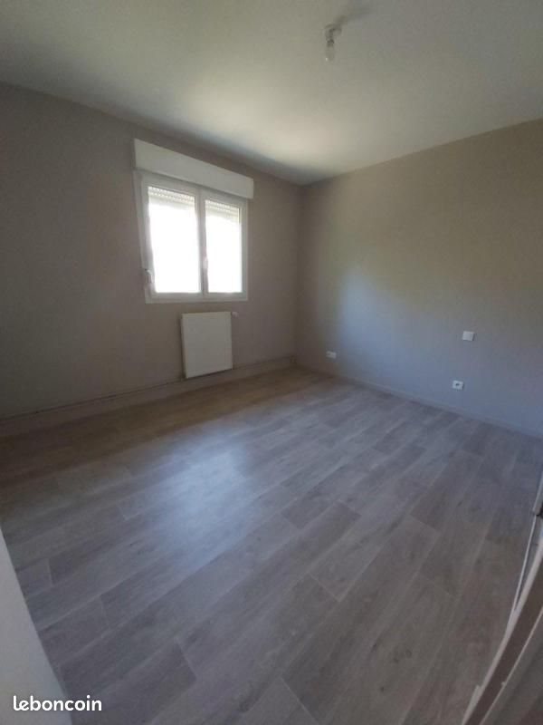 Maison à louer, 91m², Stenay