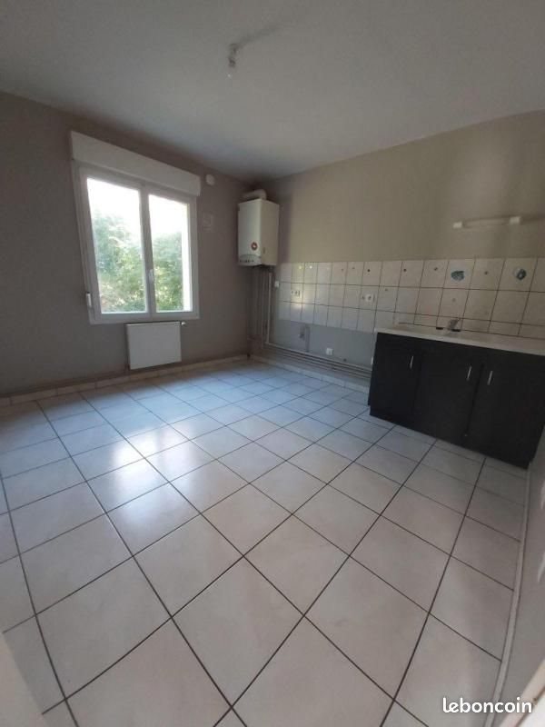 Maison à louer, 91m², Stenay