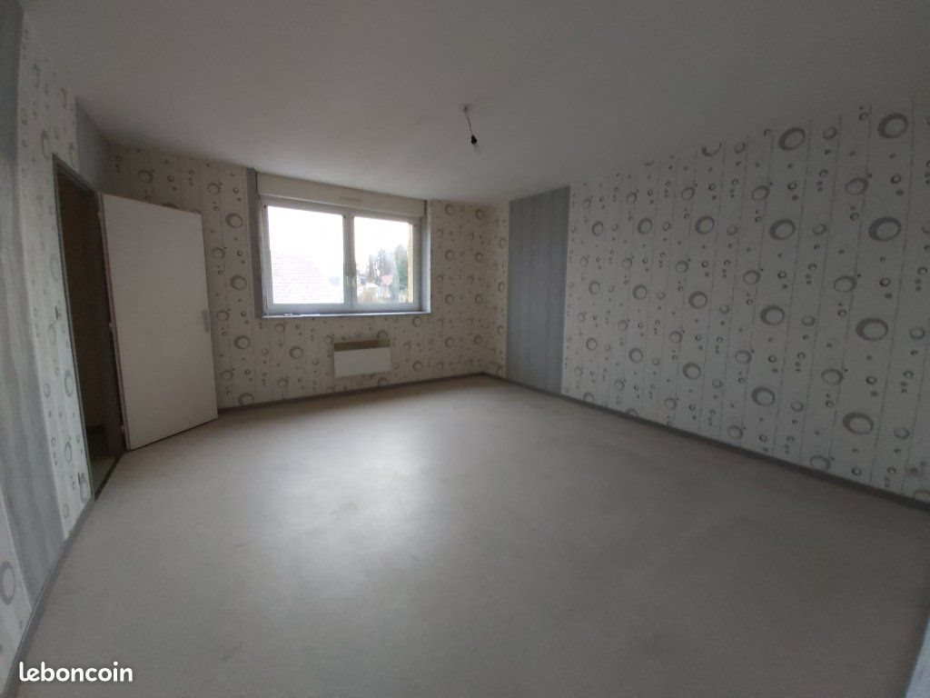 Appartement à louer, 70m², Montmédy