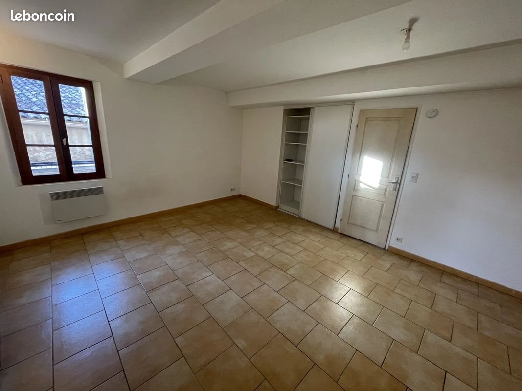 Appartement à louer, 57m², Cucuron