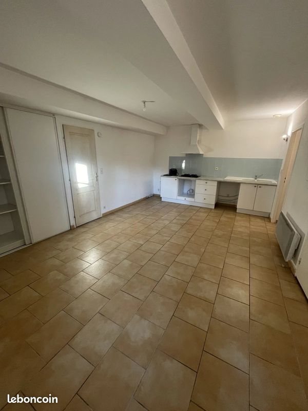Appartement à louer, 57m², Cucuron