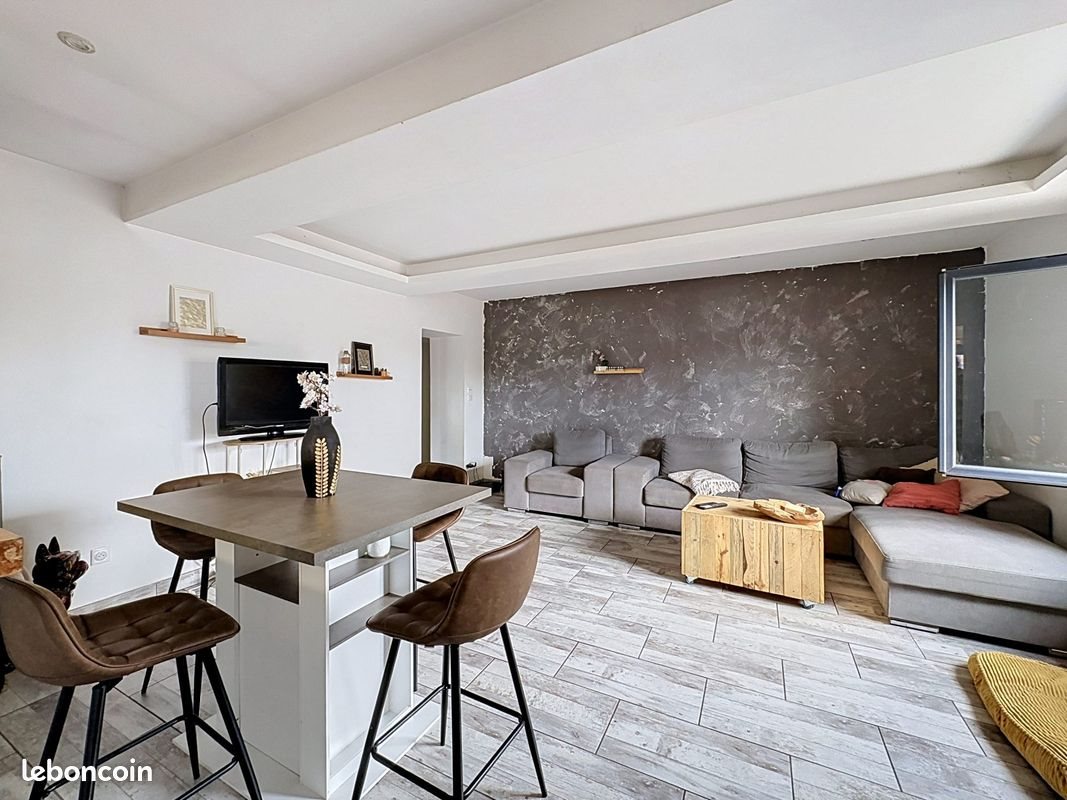 Maison à vendre, 83m², Villemade