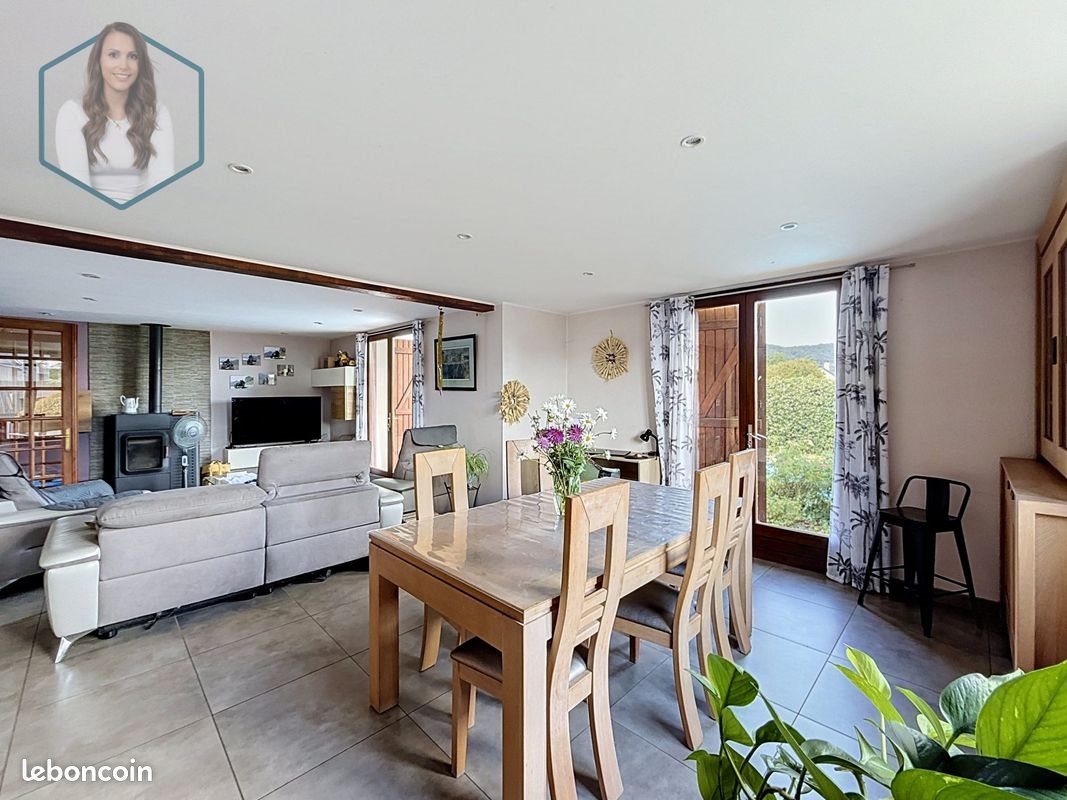 Maison à vendre, 143m², Angaïs