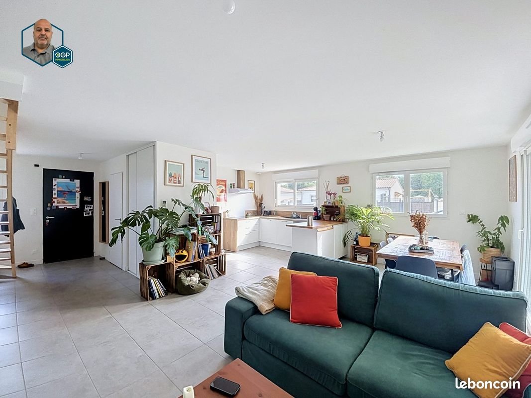 Maison à louer, 97m², Montbartier
