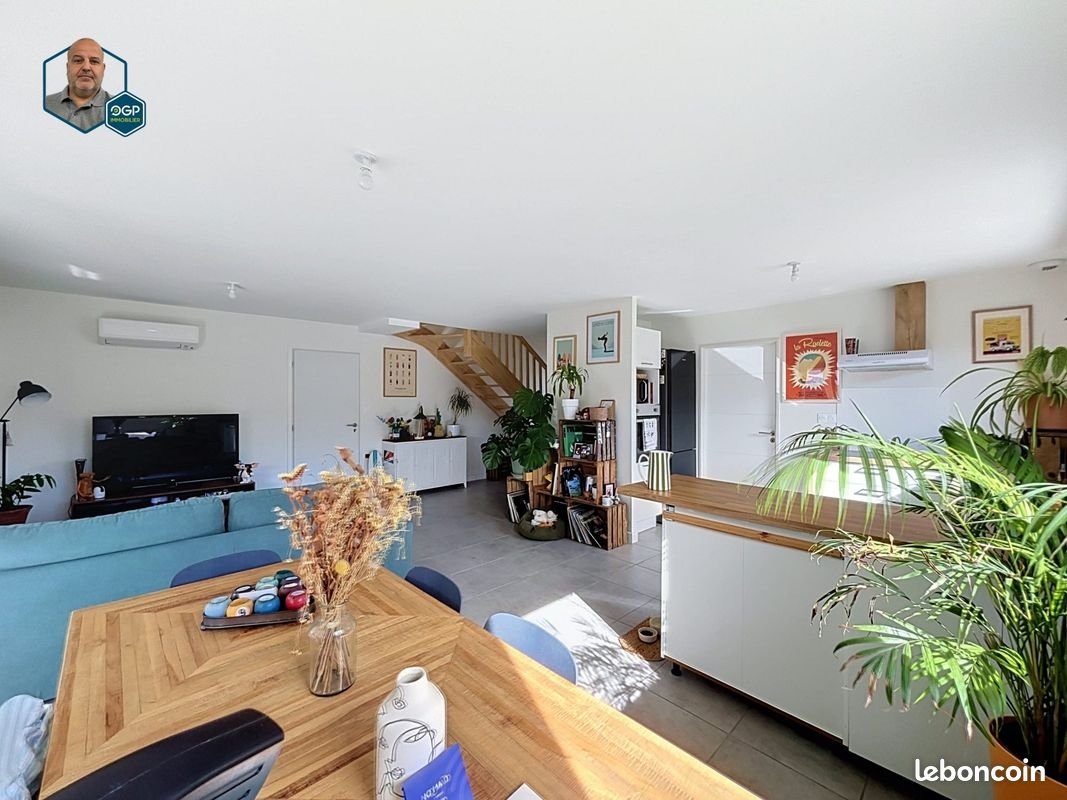 Maison à louer, 97m², Montbartier