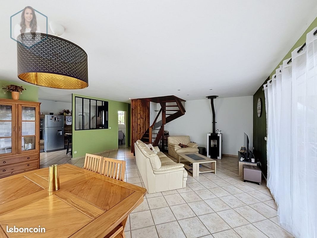 Maison à vendre, 142m², Bordes
