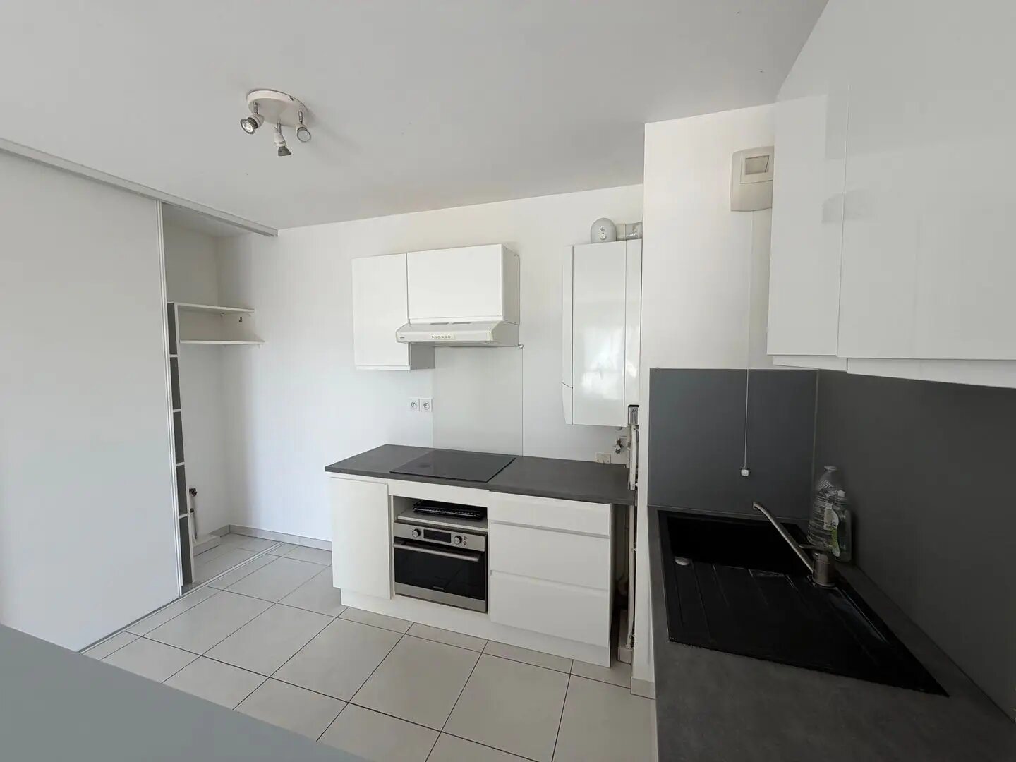 Appartement à louer, 46m², Marseille 12ème