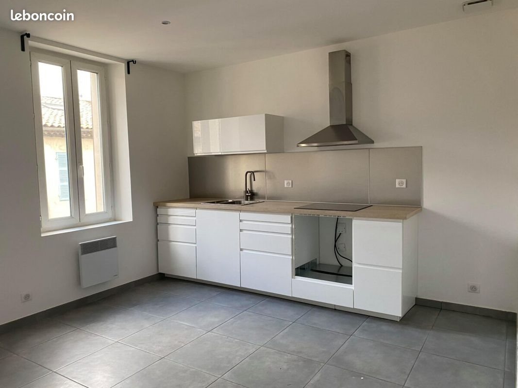 Appartement à louer, 43m², Saint-Zacharie