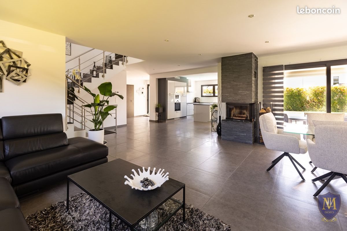 Maison à vendre, 206m², Eschentzwiller