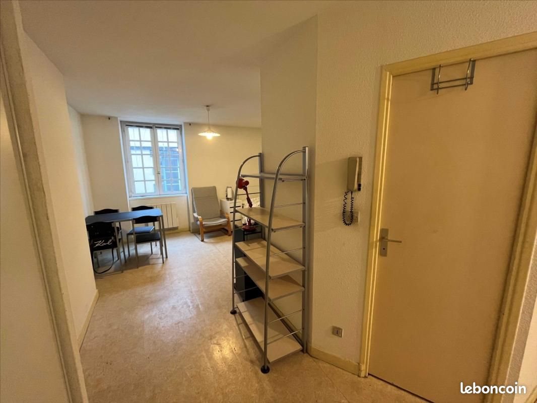 Appartement à louer, 25m², Riom