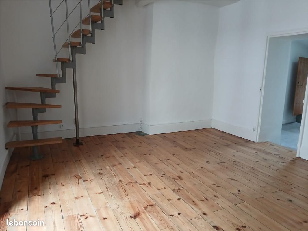Appartement à louer, 55m², Riom