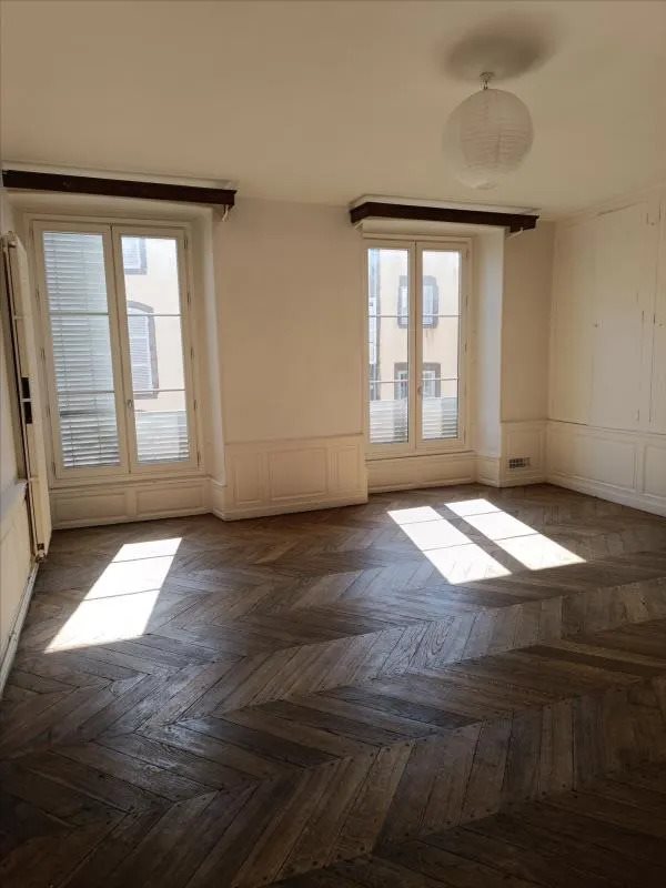 Appartement à louer, 74m², Riom