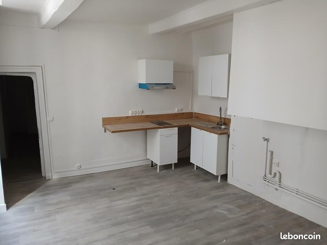 Appartement à louer, 49m², Riom