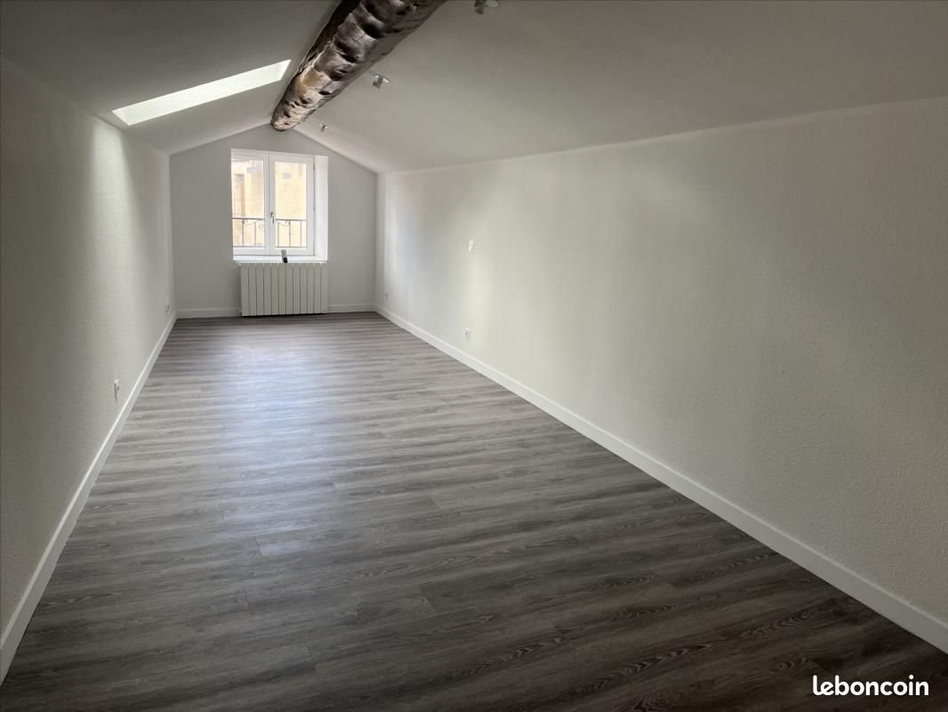 Appartement à louer, 45m², Riom