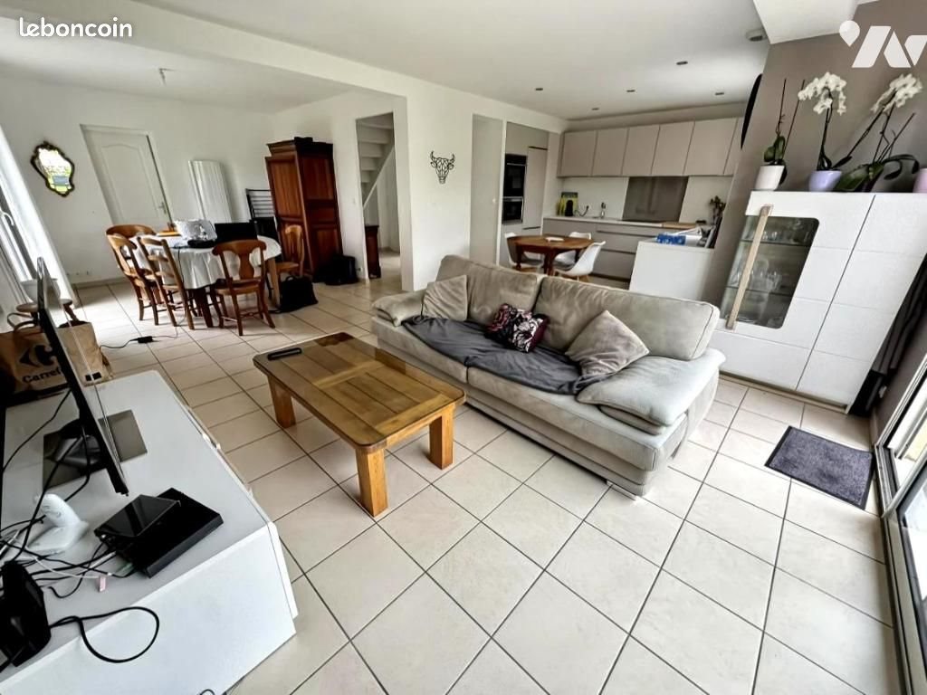 Maison à vendre, 125m², Carpiquet