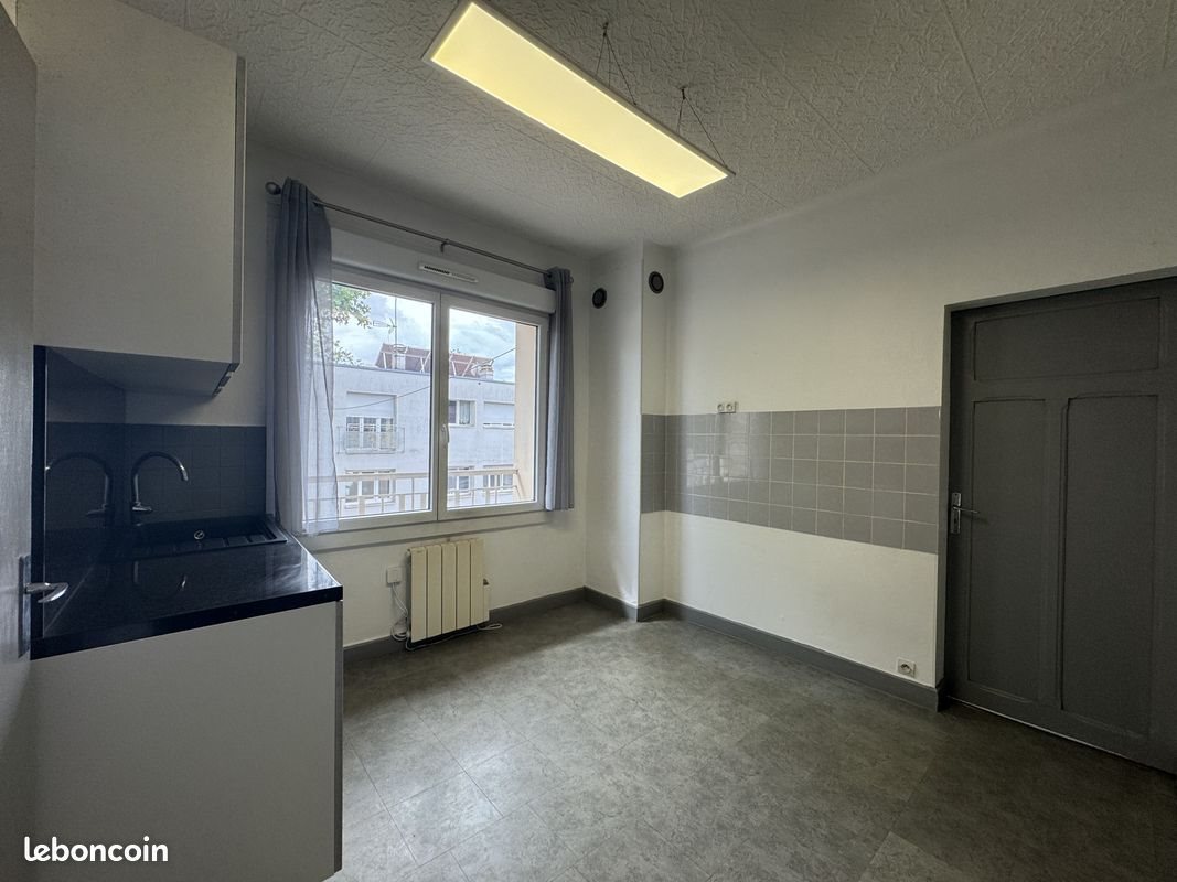 Appartement à louer, 39m², Neuves-Maisons